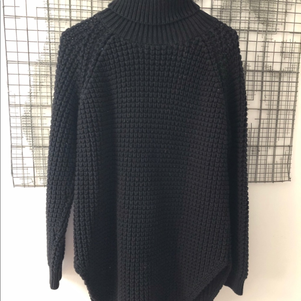Hope Stockholm Grand Sweater